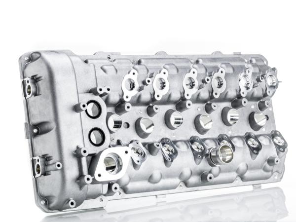 Bentley V12 engine cover left.jpg